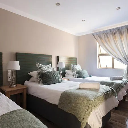 Ginger Barn Retreat - 1Km From Menlyn Villa Pretoria Exterior photo