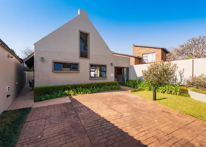 Ginger Barn Retreat - 1Km From Menlyn