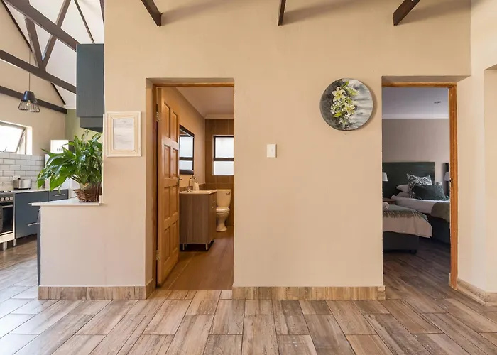 Ginger Barn Retreat - 1Km From Menlyn