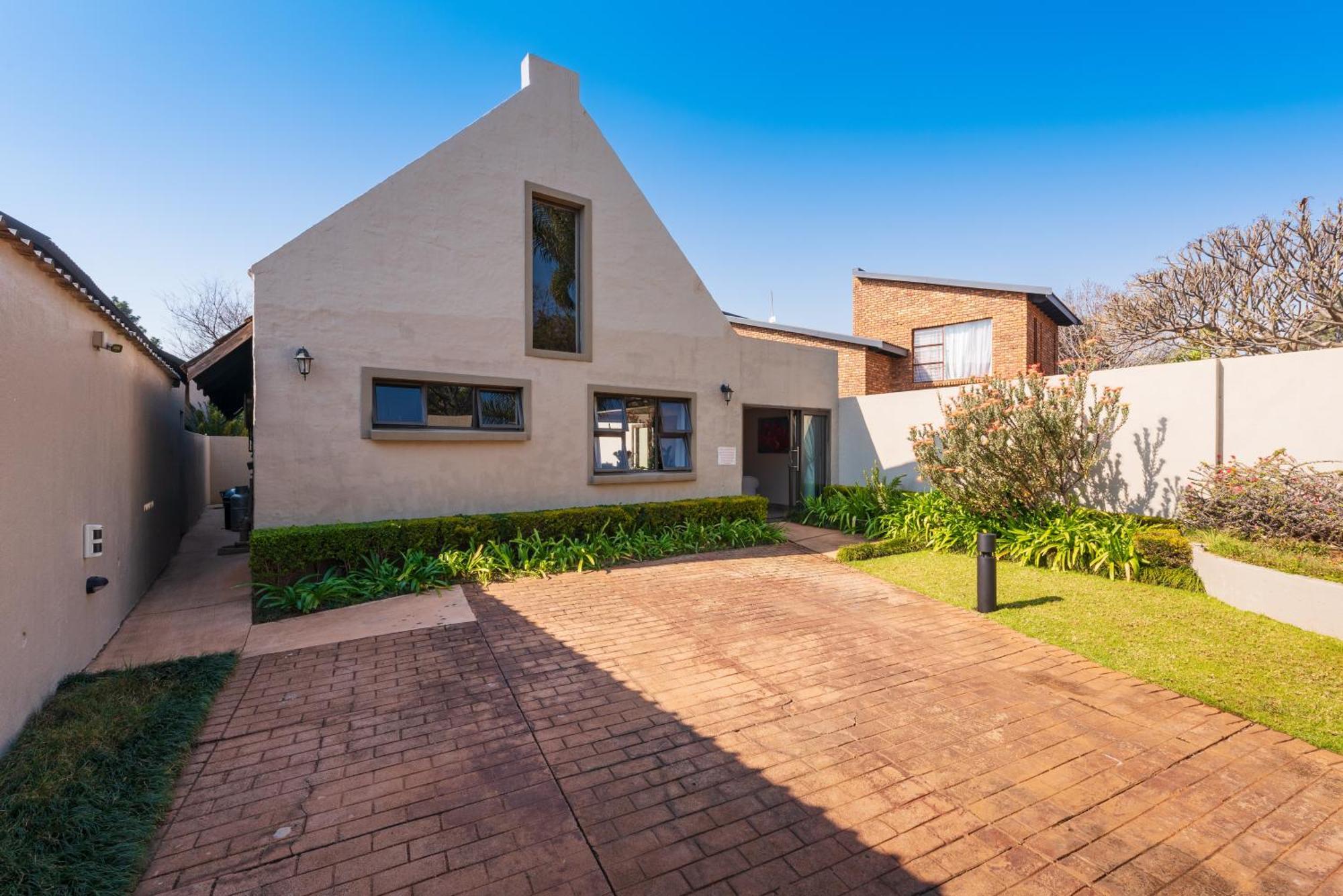 Holiday home Ginger Barn Retreat - 1km From Menlyn *