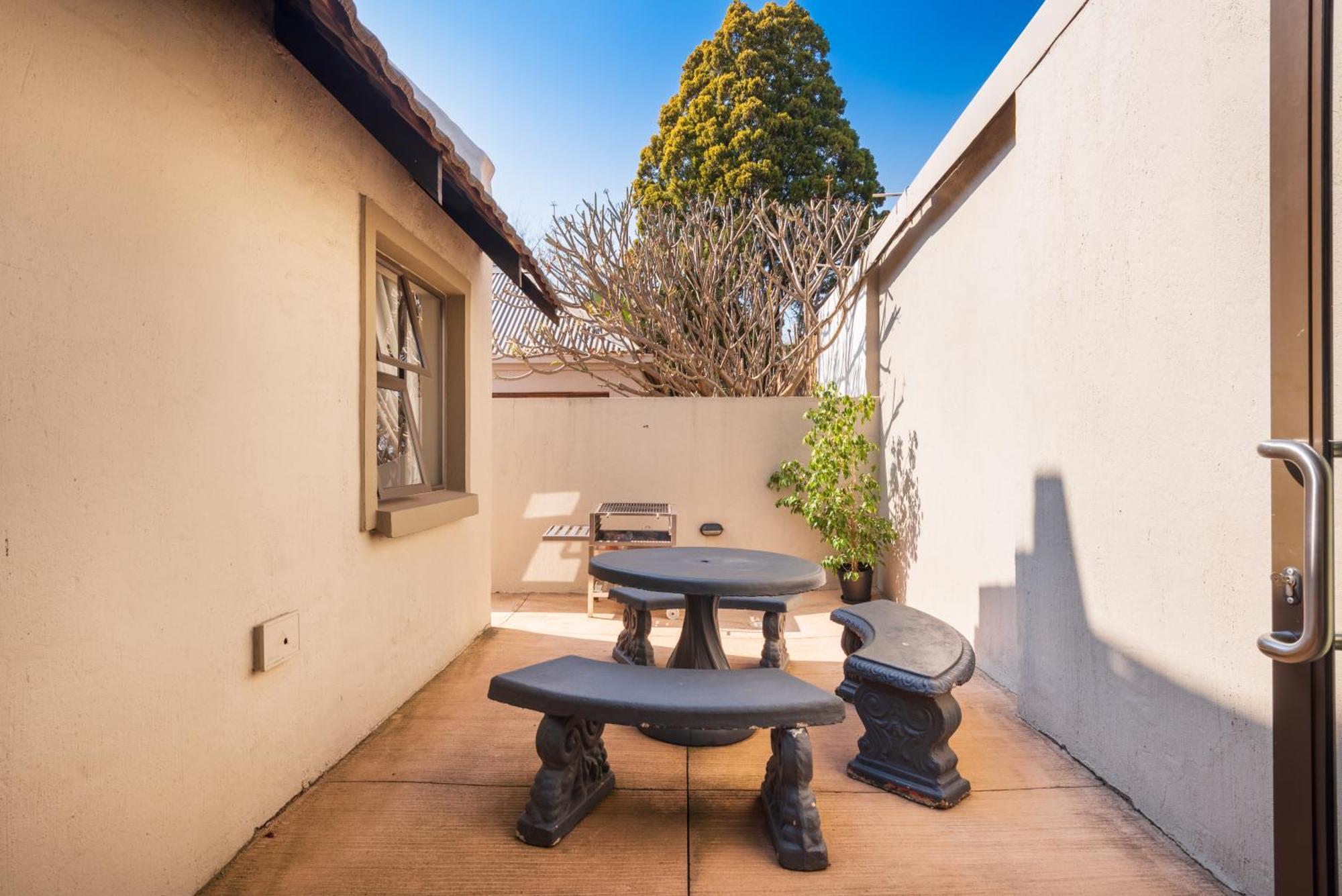 Holiday home Ginger Barn Retreat - 1km From Menlyn Pretoria