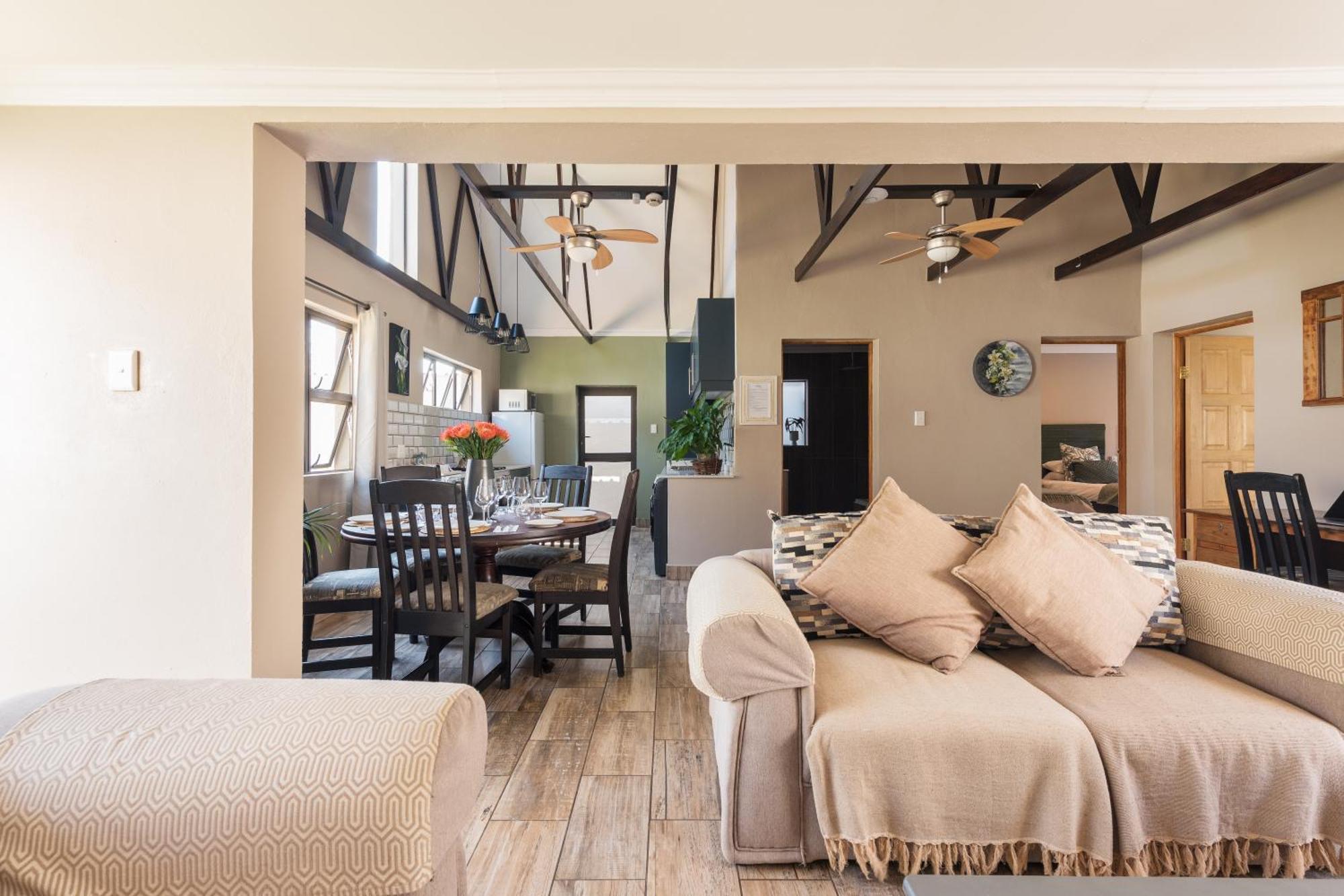 Holiday home Ginger Barn Retreat - 1km From Menlyn *